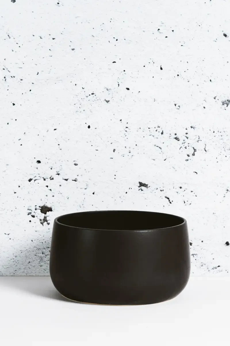 Gharyan Stoneware | Large Serving Bowl | Matte Black | 120 oz.